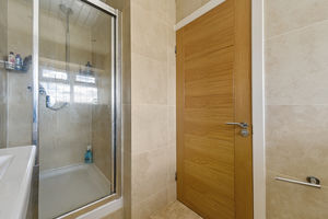 En-Suite- click for photo gallery